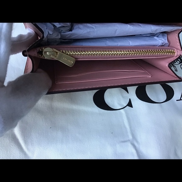 COACH Cassidy Turnlock Wallet Leather. - Picture 7 of 8